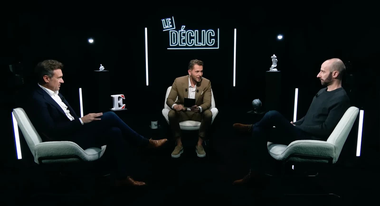 Le Déclic, nouveau décor – Alec Henry
